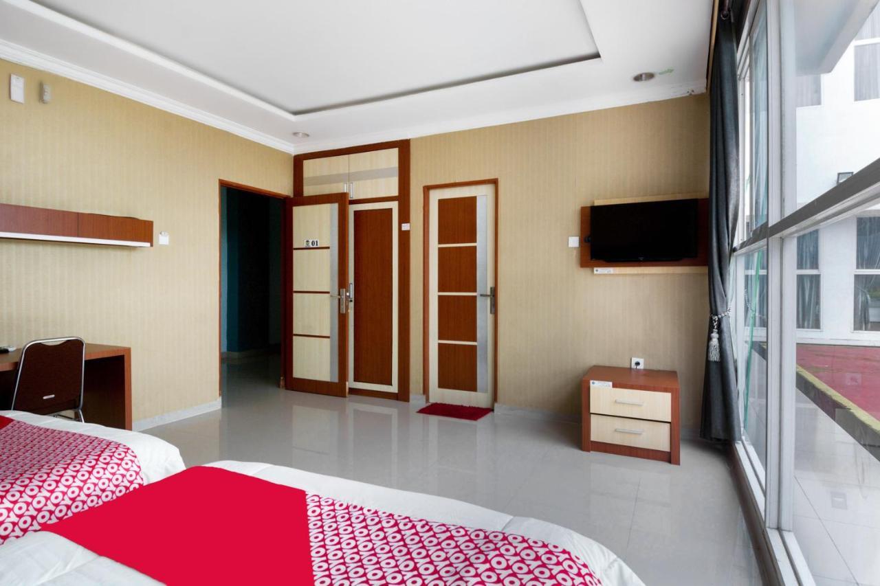 Super Oyo Collection O 3431 Alpha Bandara Hotel 2*